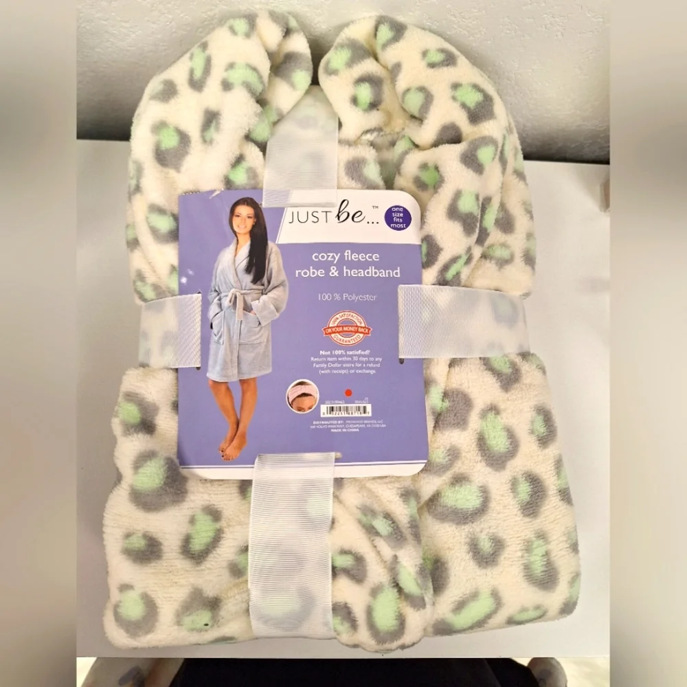 Cozy fleece Tobe and headband- NWT - Picture 1 of 1